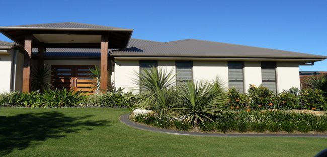 Modern Home With Garden Modern Home With Garden